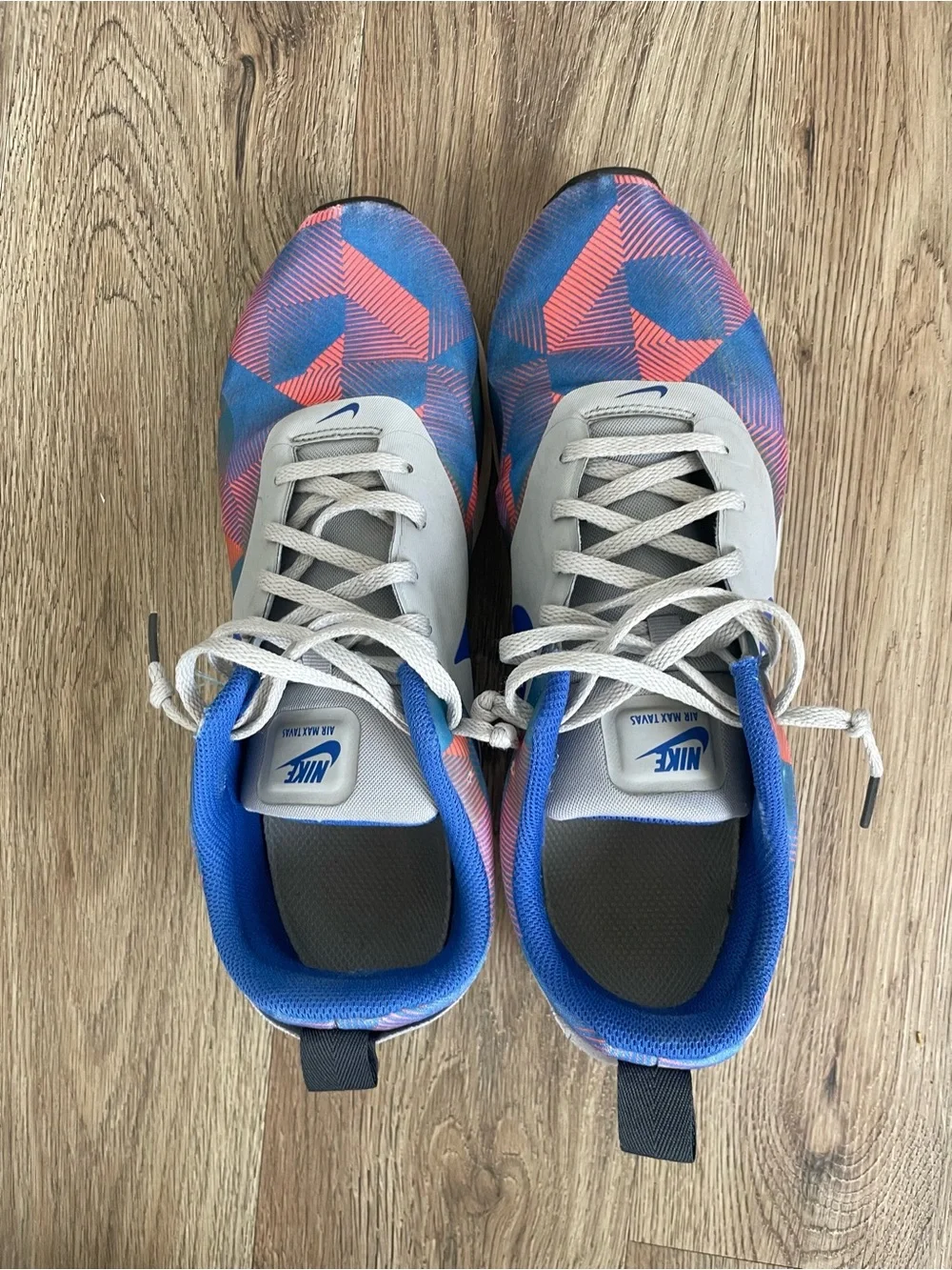 Men Size 10.5 Nike Air Max Tavas Print Grey Blue Hot Lava Shoes